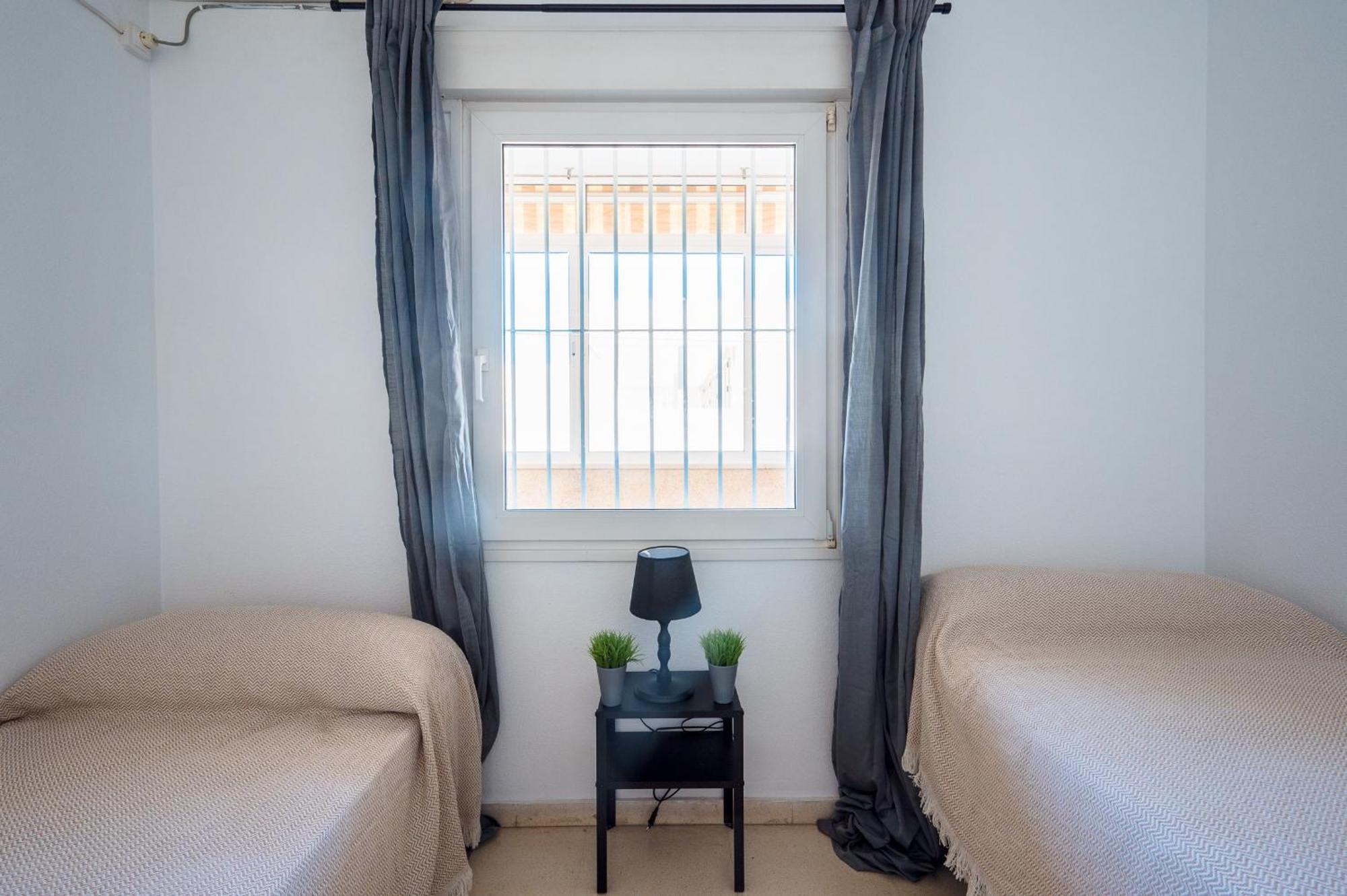 Ferienwohnung Piso Familiar Virgen Del Rocio Sevilla Exterior foto