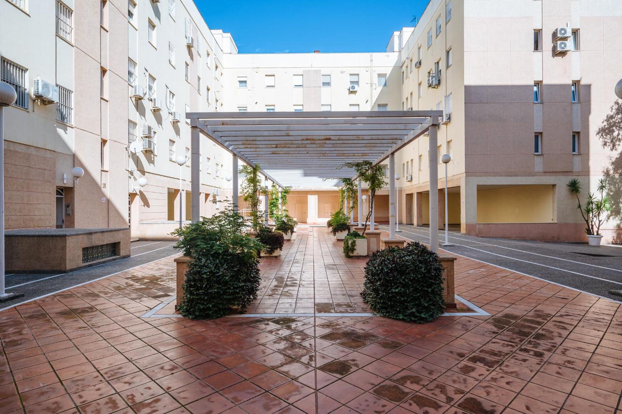 Ferienwohnung Piso Familiar Virgen Del Rocio Sevilla Exterior foto