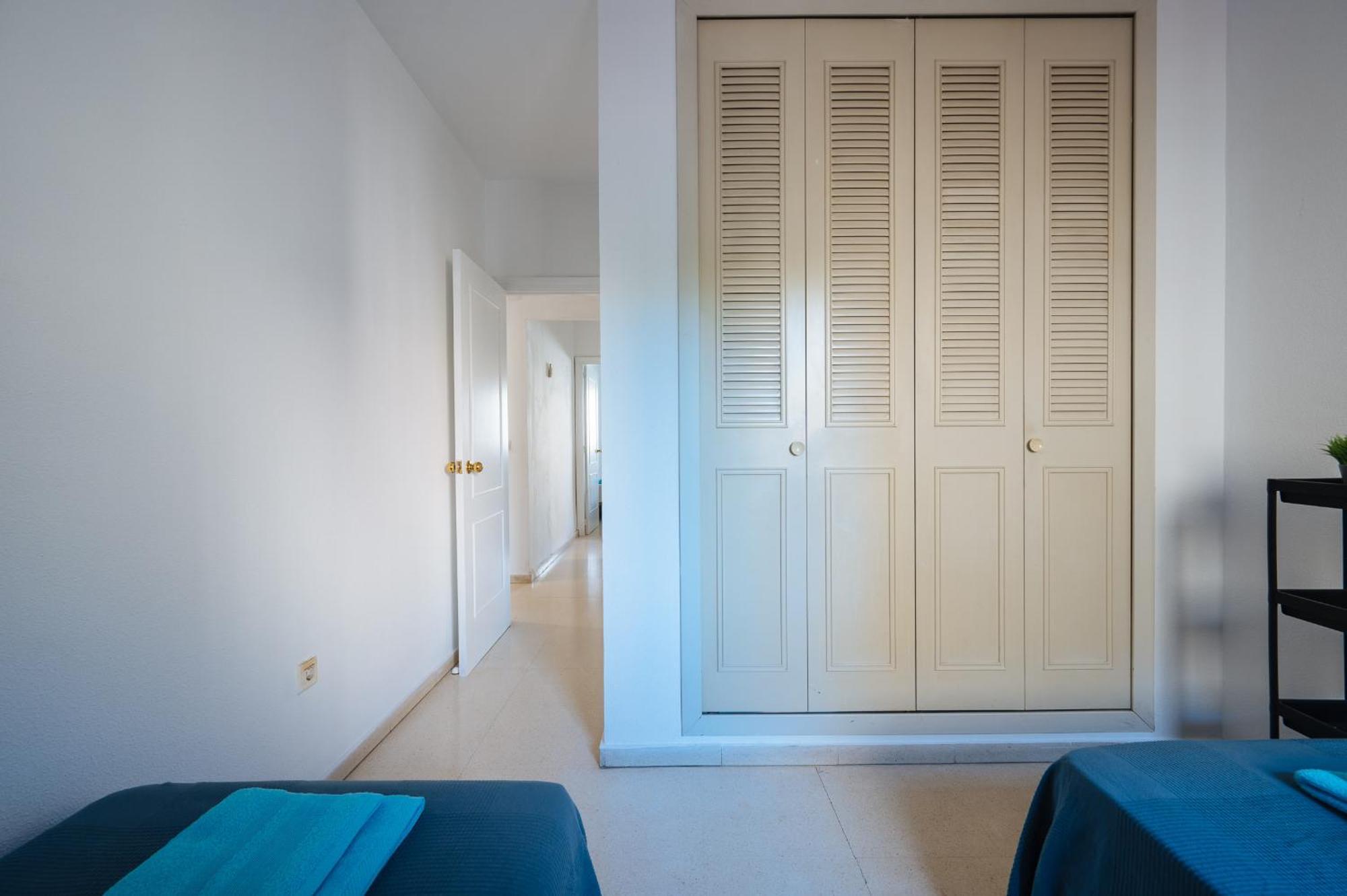 Ferienwohnung Piso Familiar Virgen Del Rocio Sevilla Exterior foto