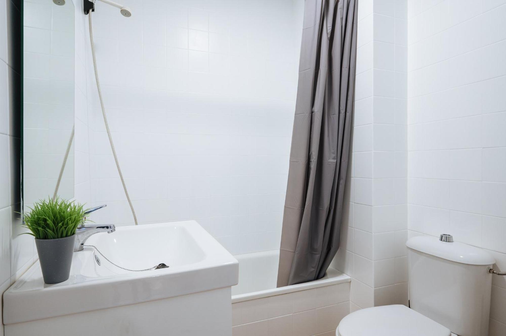 Ferienwohnung Piso Familiar Virgen Del Rocio Sevilla Exterior foto