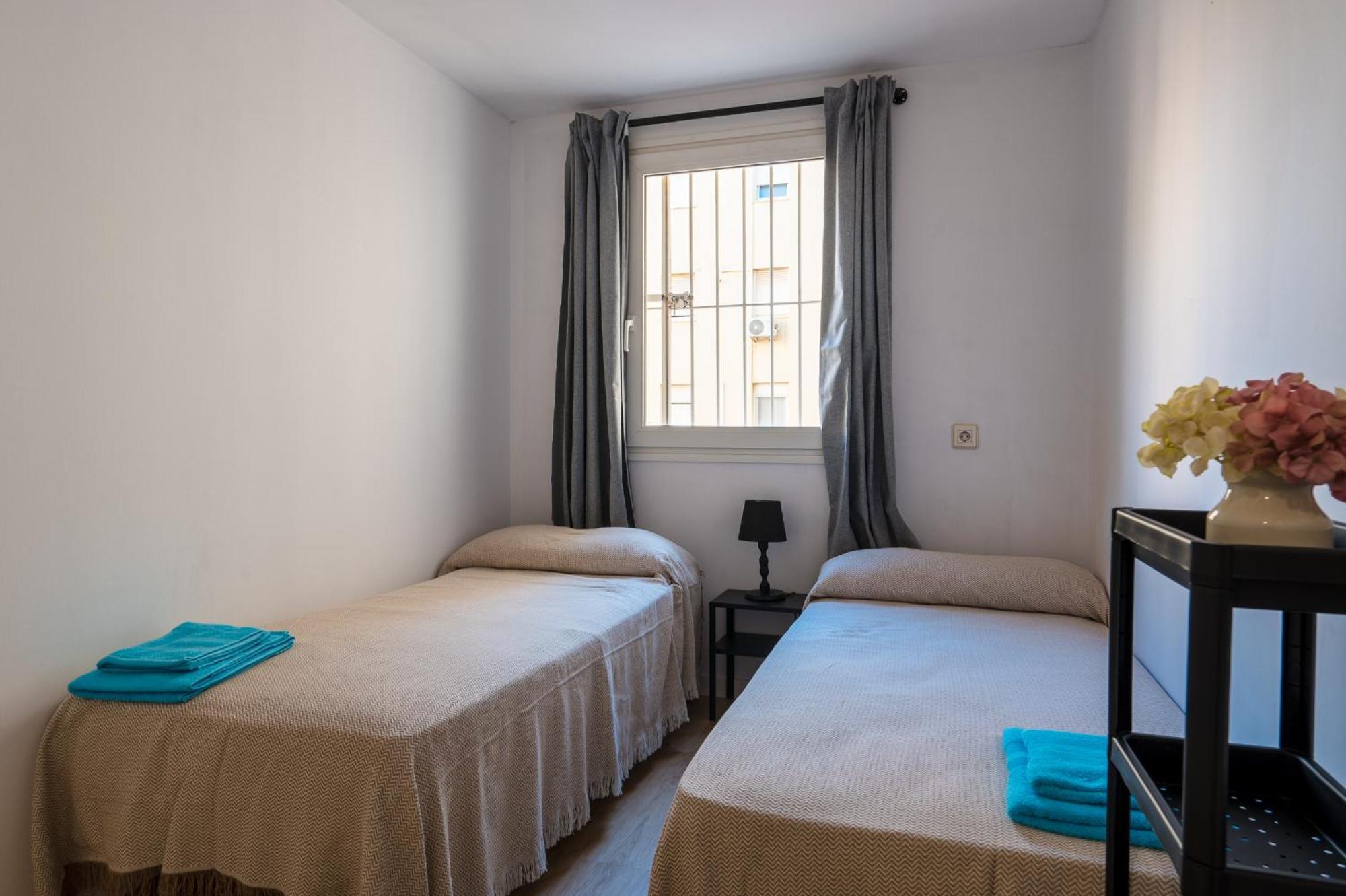 Ferienwohnung Piso Familiar Virgen Del Rocio Sevilla Exterior foto