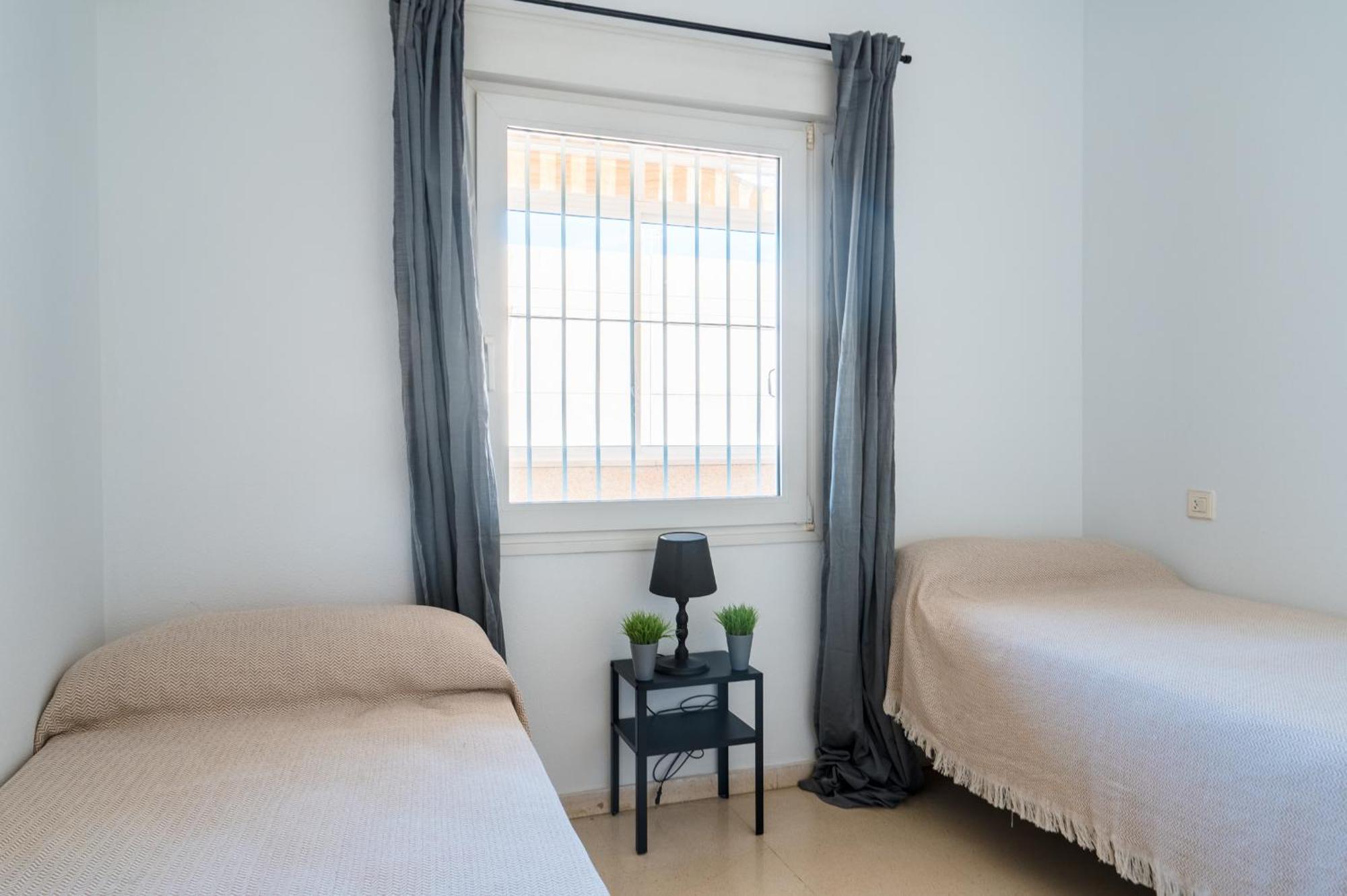 Ferienwohnung Piso Familiar Virgen Del Rocio Sevilla Exterior foto
